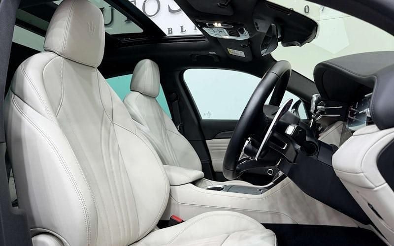 Used Maserati Grecale 330 HP (242 kW) 2025 SUV