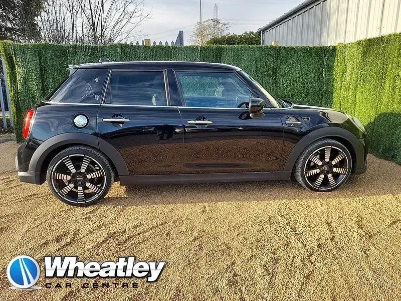Used Mini Cooper S Exclusive 176 HP (129 kW) 2021 Black Hatchback