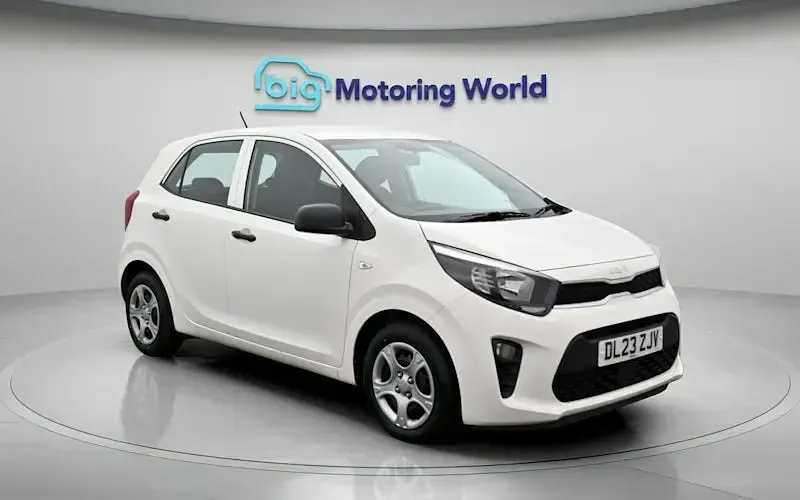 Used Kia Picanto 67 HP (49 kW) 2023 White Hatchback