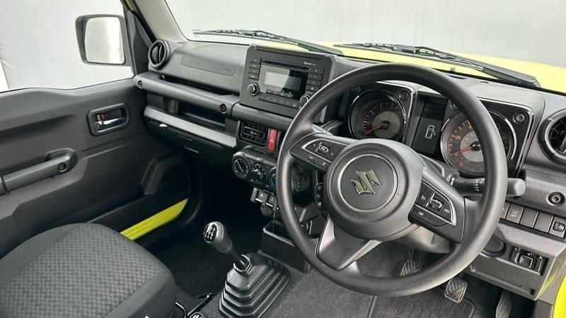 Used Suzuki Jimny 101 HP (74 kW) 2024 Yellow SUV