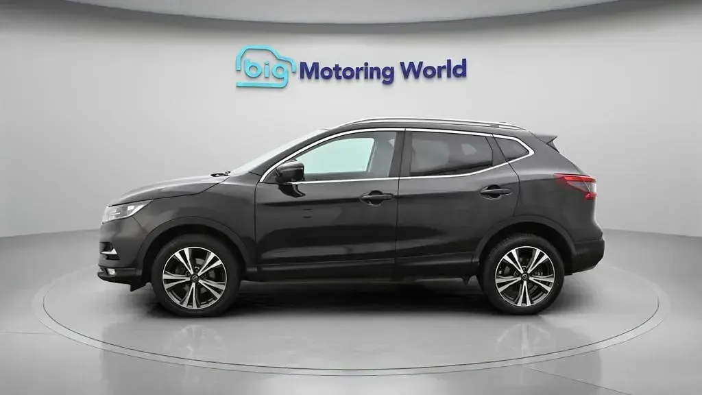 Used Nissan Qashqai N-Connecta 140 HP (102 kW) 2020 Black SUV