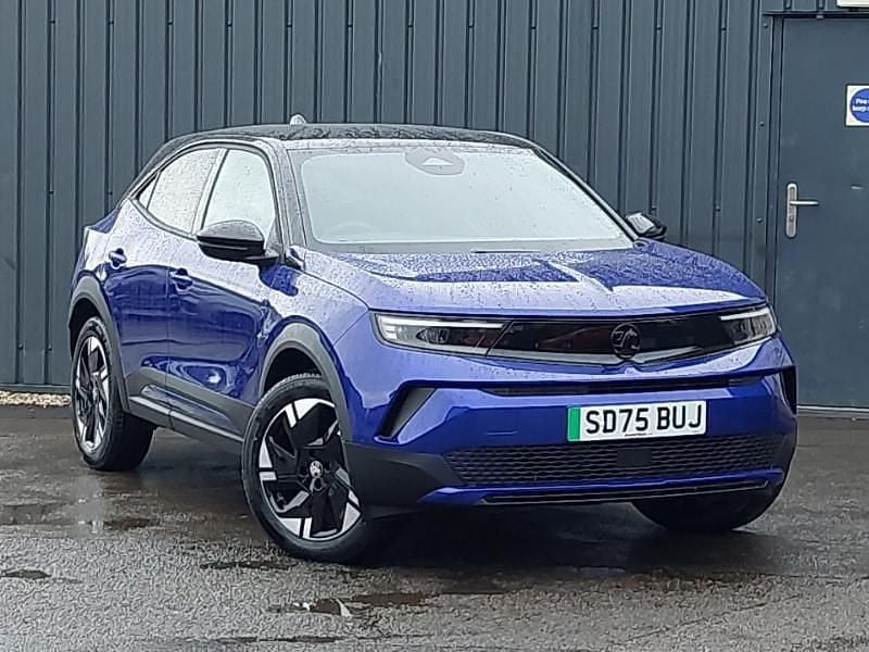 Gloss metallic colibri blue New 2025 Vauxhall Mokka SUV | £19,998 (Super price) - Image 1/4