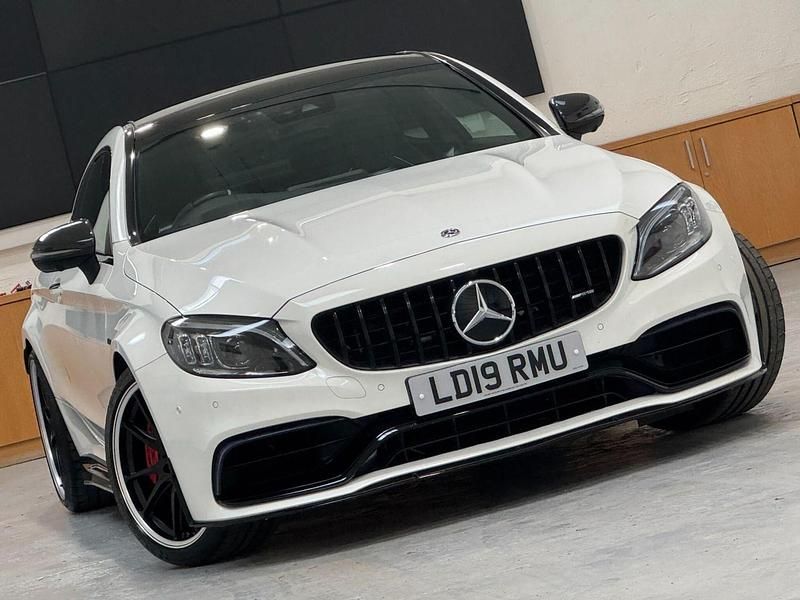 Used Mercedes C63 AMG Premium Plus 500 HP (367 kW) 2019 White Coupe
