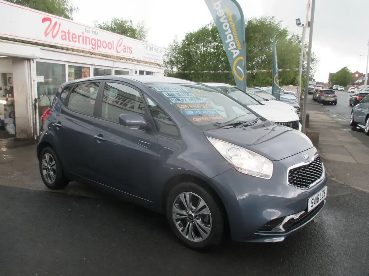 Used Kia Venga 2016 Blue Hatchback