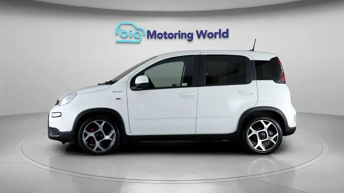 Used Fiat Panda Sport 70 HP (51 kW) 2022 White Hatchback