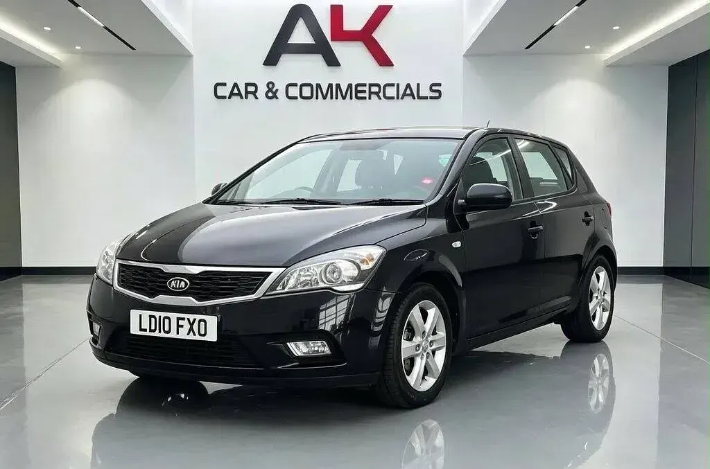 Used Kia Ceed 124 HP (91 kW) 2010 Black Hatchback