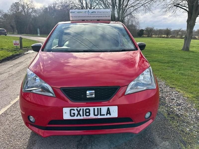 Used Seat Mii Design 60 HP (44 kW) 2018 Red Hatchback