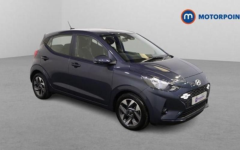 Used Hyundai i10 Advanced 67 HP (49 kW) 2020 Grey Hatchback
