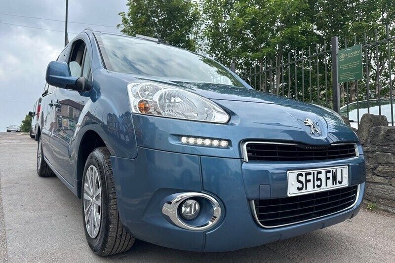 Used 2015 Peugeot Partner Tepee S MPV | £6,995 (Good price) - Image 1/1