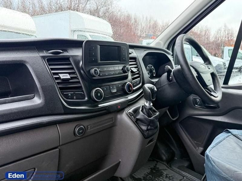 Second-hand Ford Transit 130 CP (95 kW) 2020 Alb Van