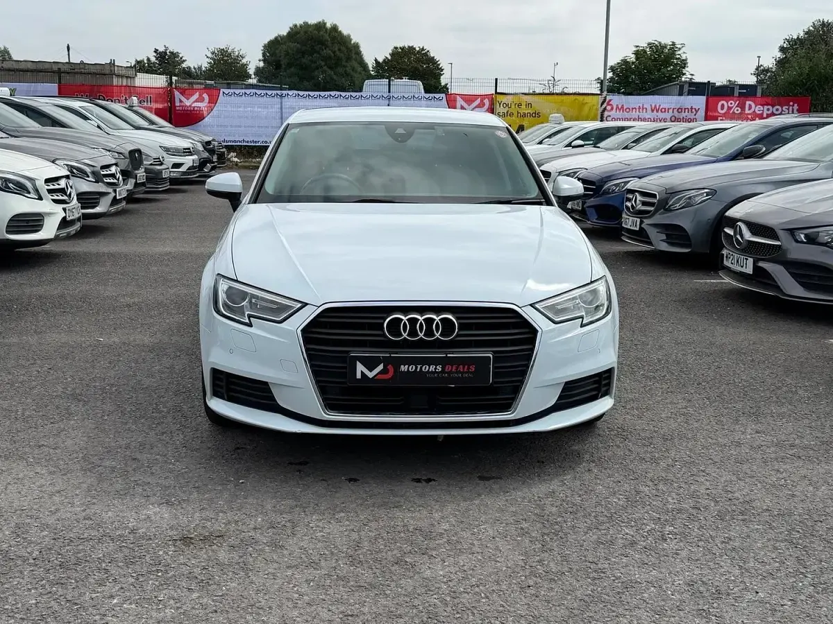 Used Audi A3 Sportback 150 HP (110 kW) 2019 White Hatchback