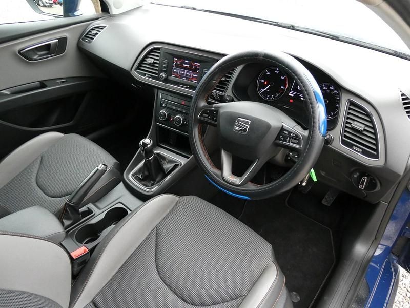 Begagnad Seat Leon SE 150 HK (110 kW) 2016 Blå Kombi