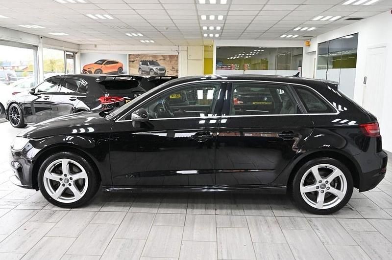 Used Audi A3 e-tron Advanced 2020 Black Hatchback