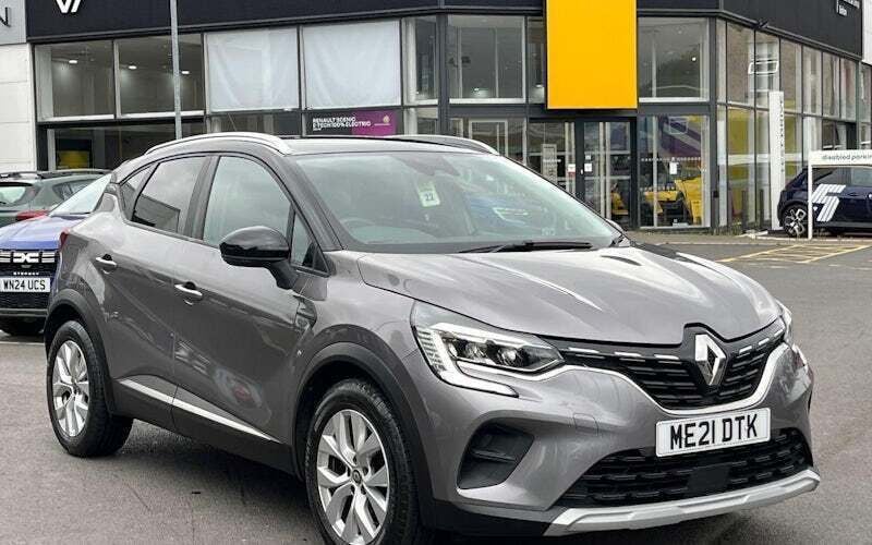 Metallic oyster grey Used 2021 Renault Captur Iconic SUV | £12,648 (Fair price) - Image 1/3