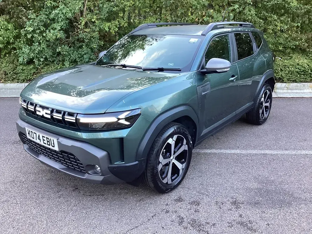 Used Dacia Duster Journey 143 HP (105 kW) 2025 Cedar green Estate