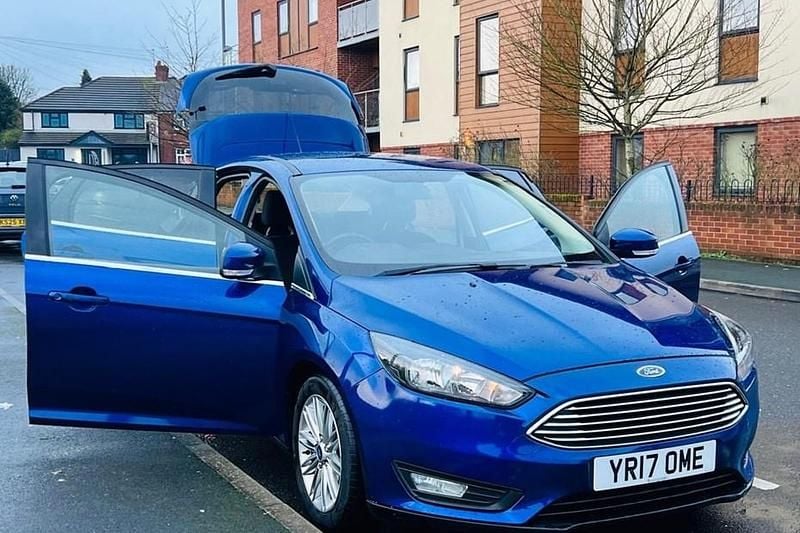 Blue Used 2017 Ford Focus Zetec Hatchback | £4,000 (Super price) - Image 1/1