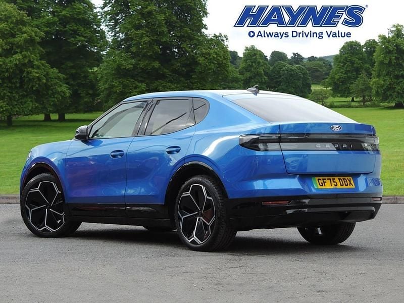 New Ford Capri Premium 250 kW (340 HP) 2025 Blue Hatchback