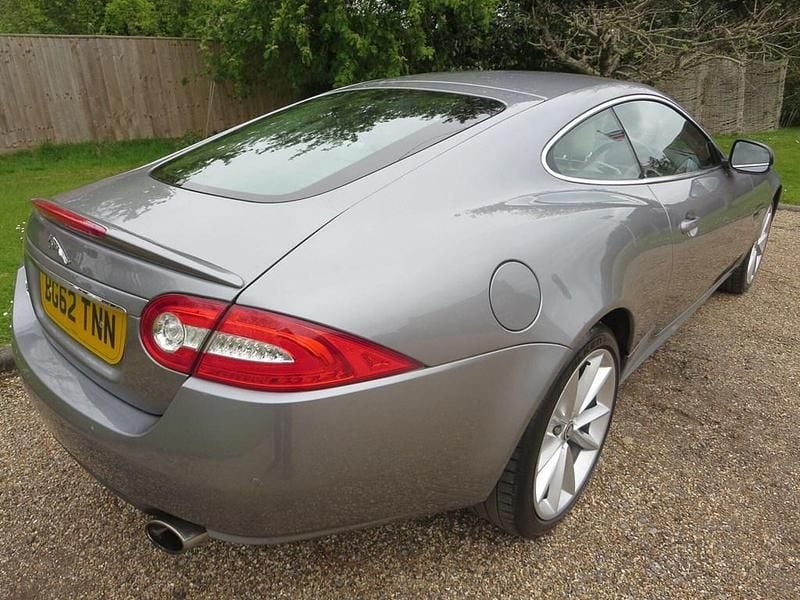 Usado Jaguar XK 2012 Cinzento Coupé
