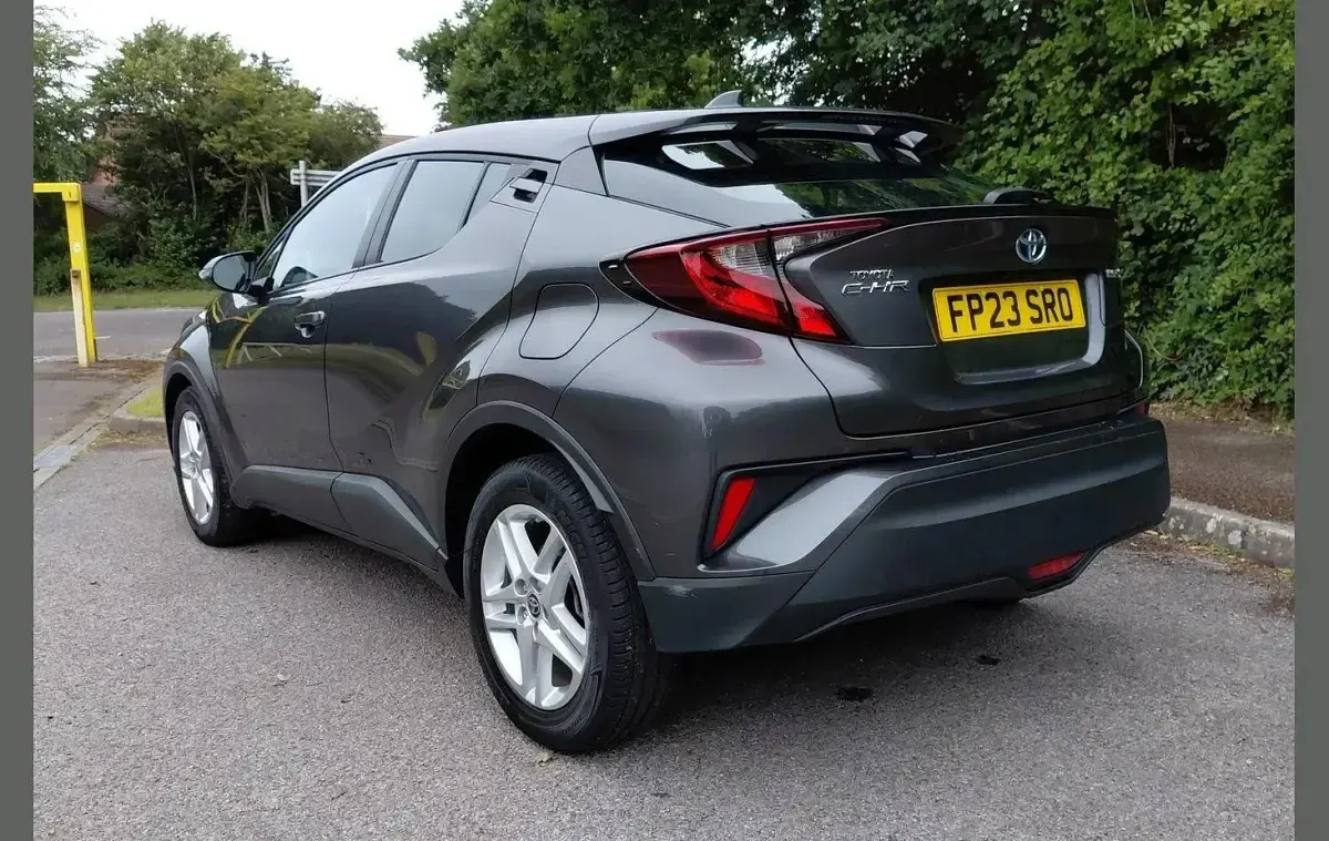 Used Toyota C-HR 120 HP (88 kW) 2023 Grey SUV