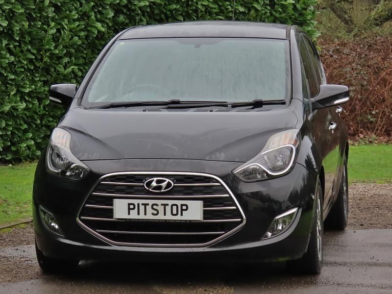 Used Hyundai ix20 SE 2015 Black Hatchback