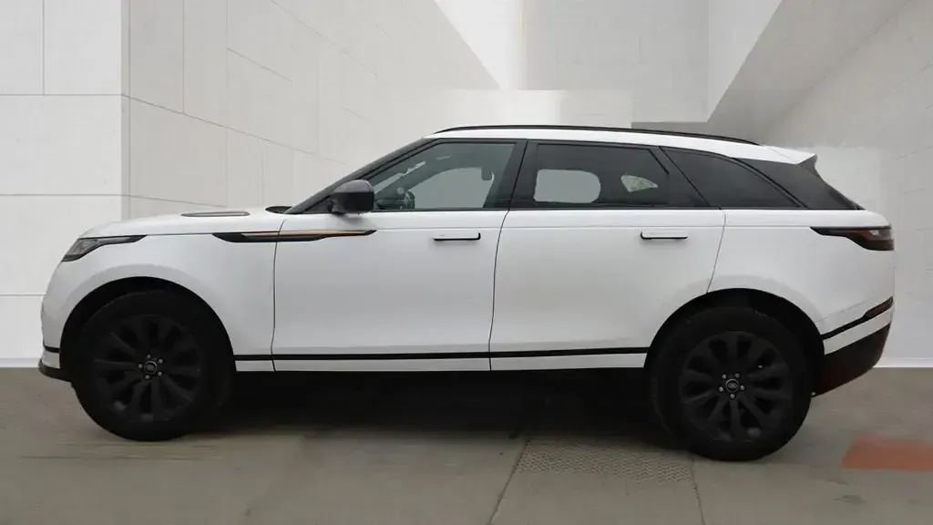 Second-hand Land Rover Range Rover Velar SE Dynamic 204 CP (150 kW) 2022 Alb SUV