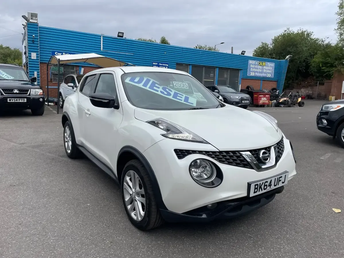Used Nissan Juke Acenta Premium 110 HP (80 kW) 2014 White SUV
