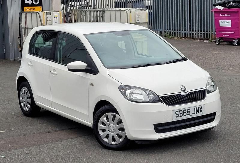 White Used 2015 Skoda Citigo SE Hatchback | £5,999 (Fair price) - Image 1/4