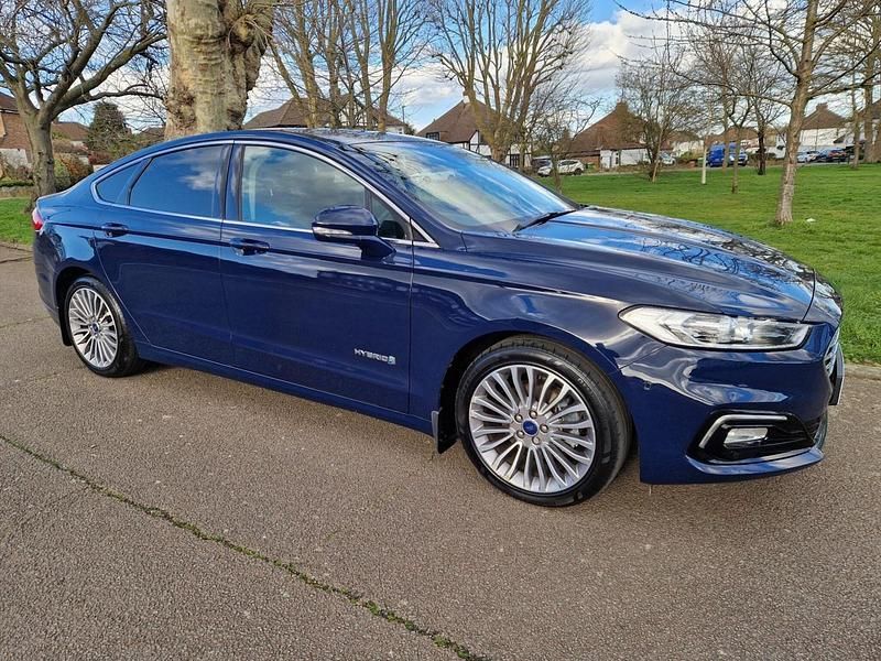 Used Ford Mondeo Titanium 2019 Blazer blue. Sedan