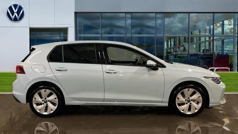 New VW Golf VIII Match 204 HP (150 kW) 2026 Crystal ice blue metallic Hatchback