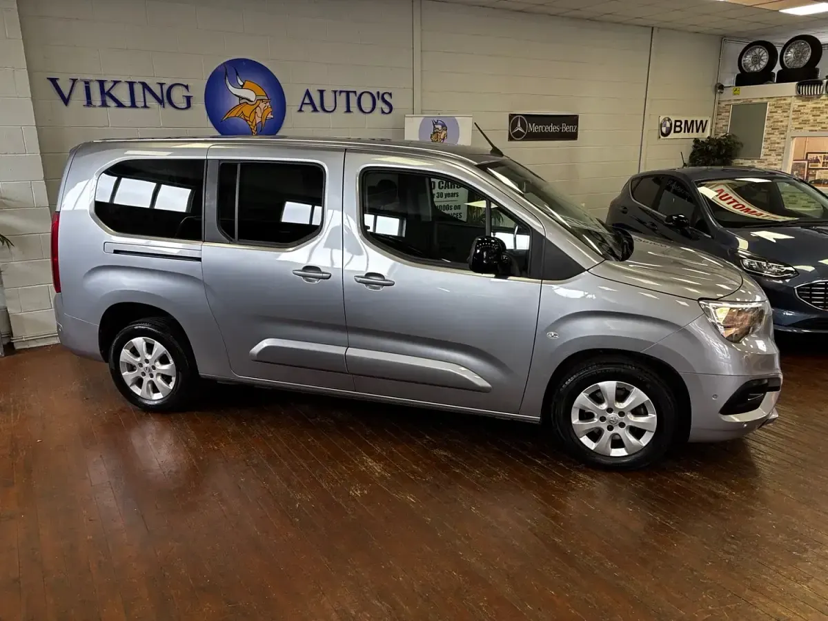 Used Vauxhall Combo 130 HP (95 kW) 2021 Grey MPV