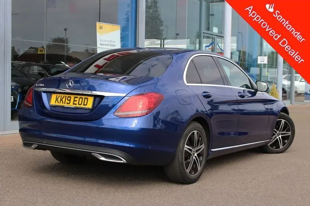 Used Mercedes C220 194 HP (142 kW) 2019 Blue Sedan