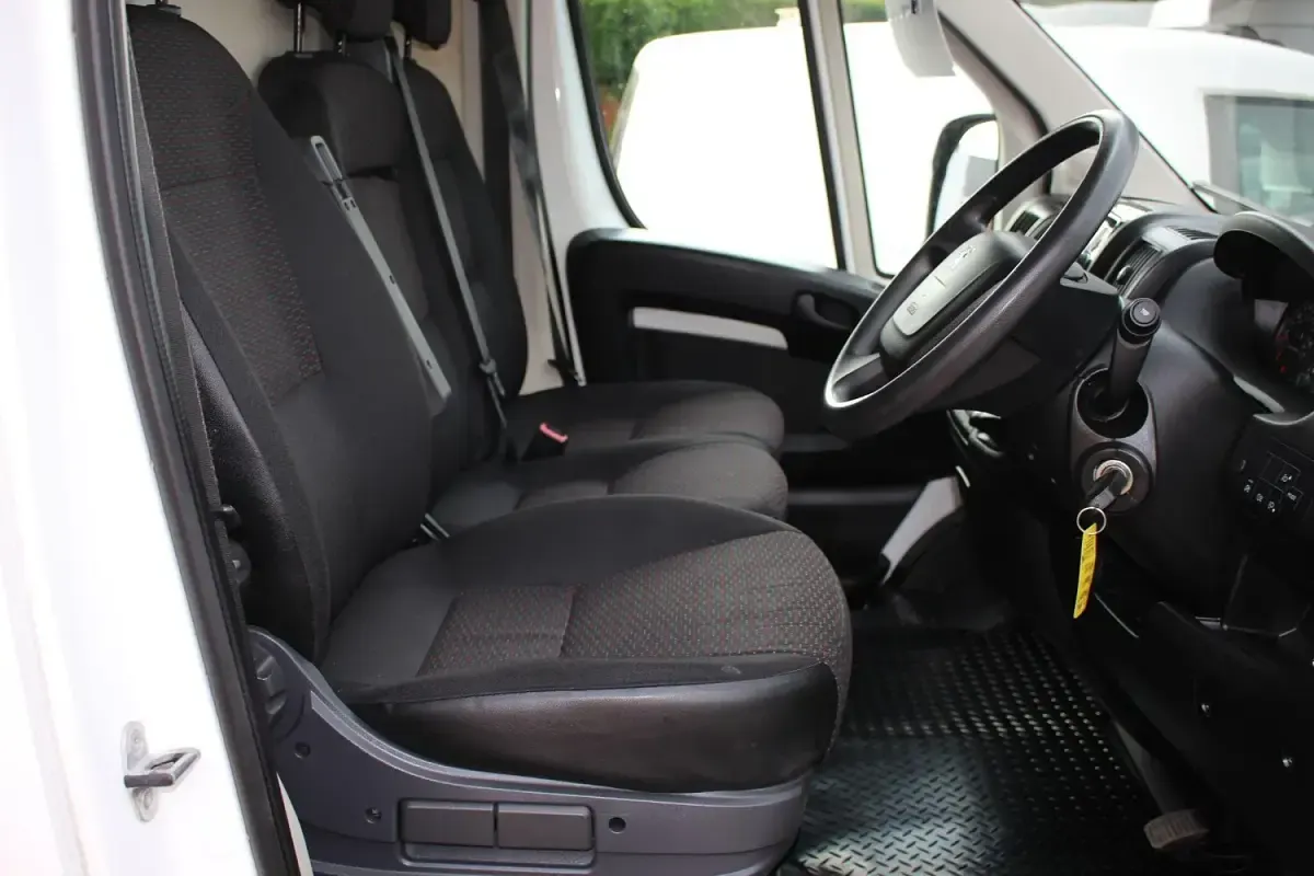 Used Peugeot Boxer S 140 HP (102 kW) 2021 White Van
