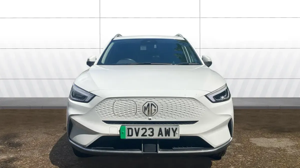 Usado MG ZS Trophy 114 kW (156 HP) 2023 Branco SUV