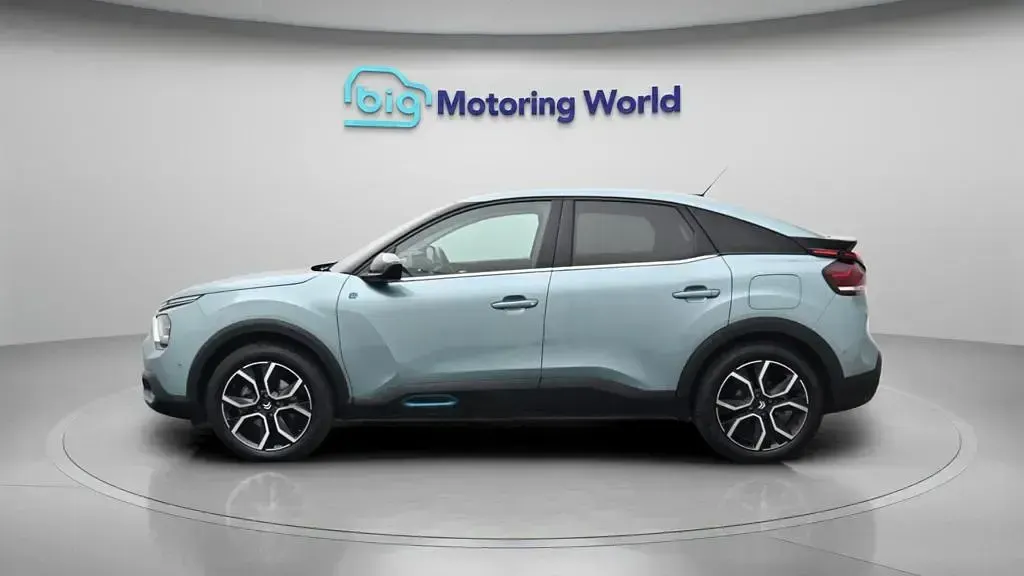 Used Citroën e-C4 Shine 100 kW (136 HP) 2023 Blue Hatchback