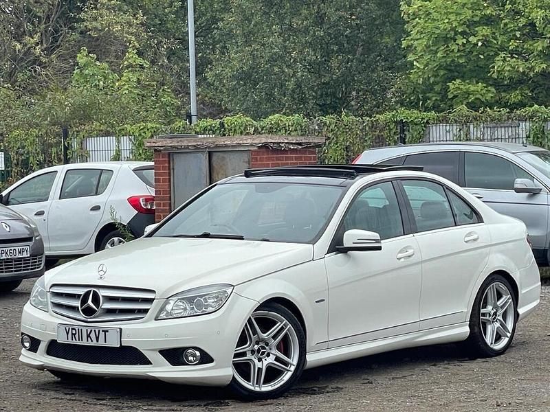 Used Mercedes C220 2011 White Sedan