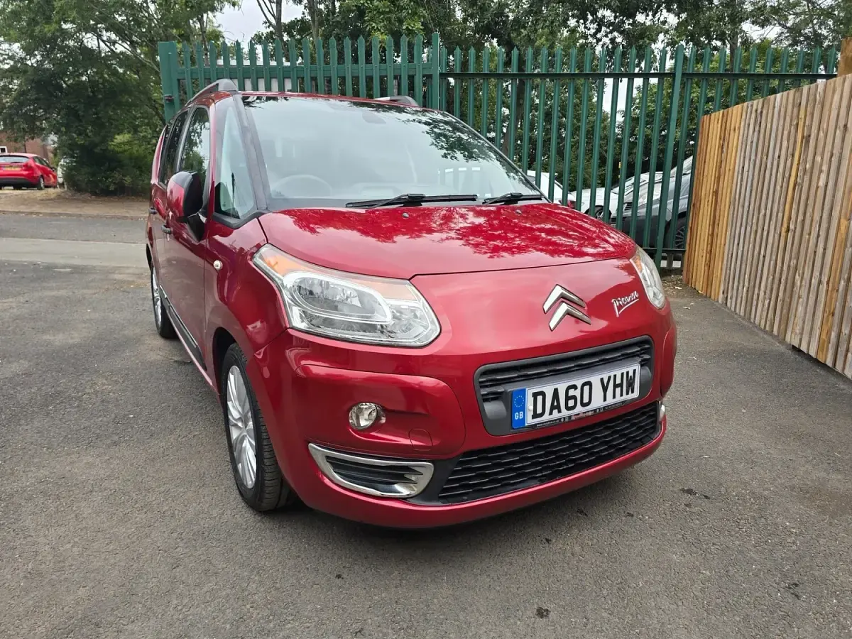 Used Citroën C3 Picasso Exclusive 90 HP (66 kW) 2011 Red MPV