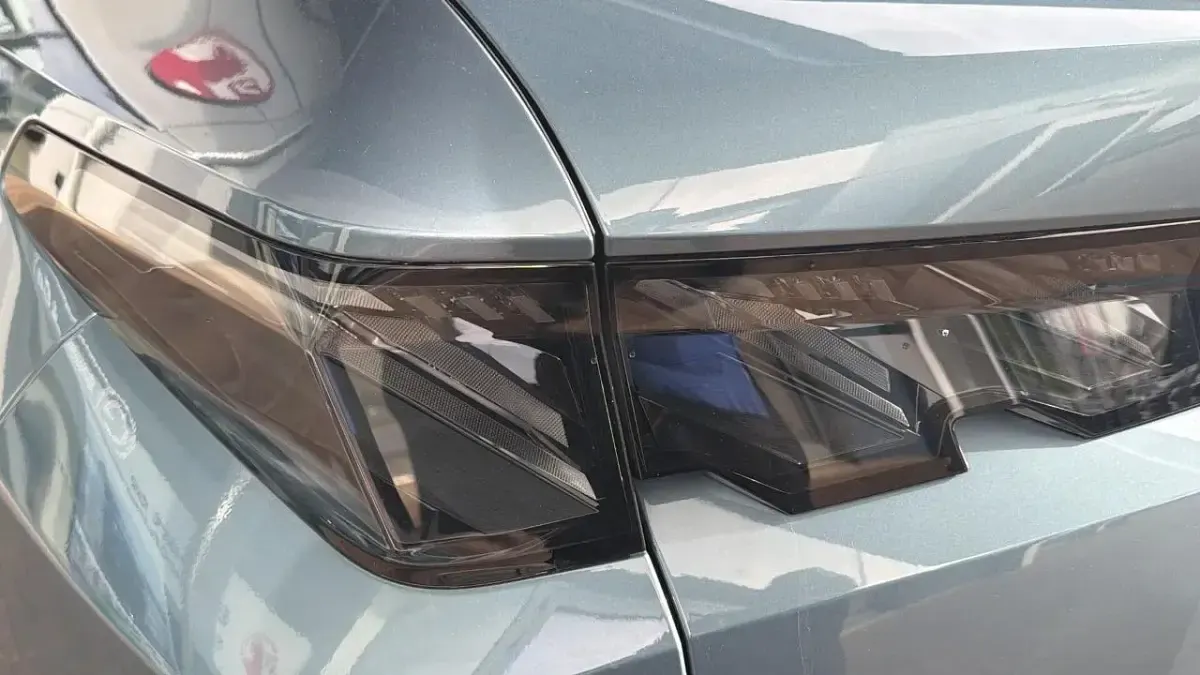 Used Peugeot 5008 GT 134 HP (98 kW) 2025 Blue SUV