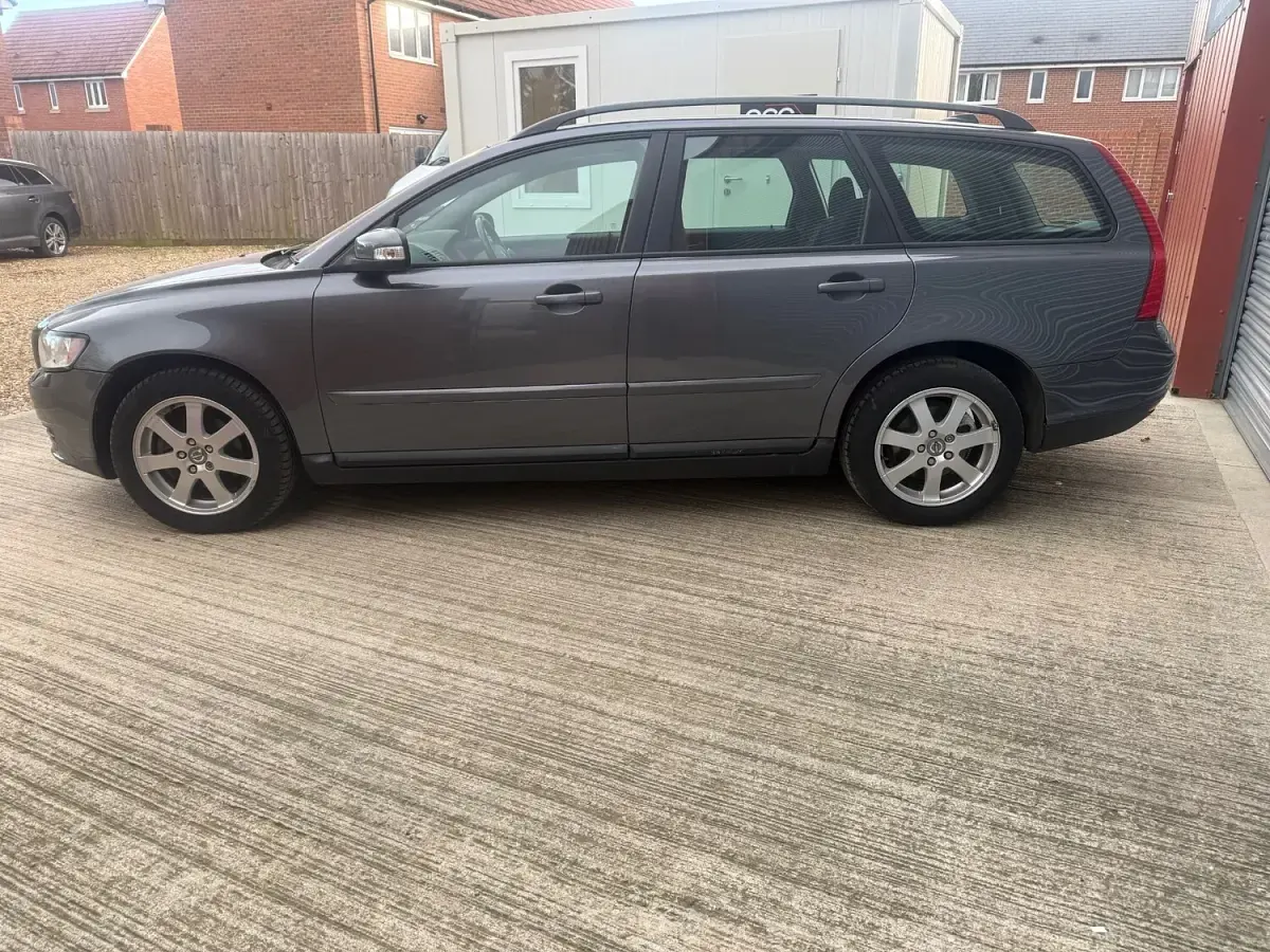 Used Volvo V50 2009 Grey Estate
