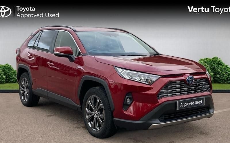 Used 2025 Toyota RAV4 Hybrid Design SUV | £28,732 (Super price) - Image 1/4