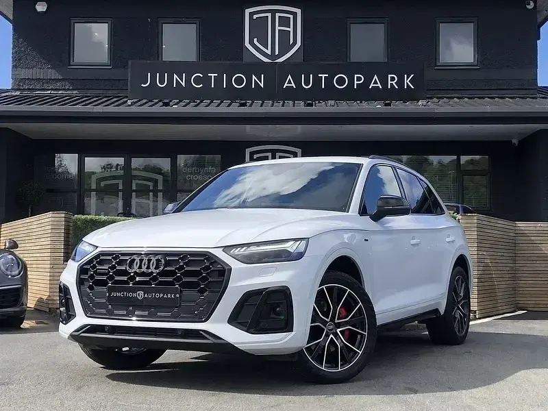 Begagnad Audi Q5 Comfort 2022 Vit SUV