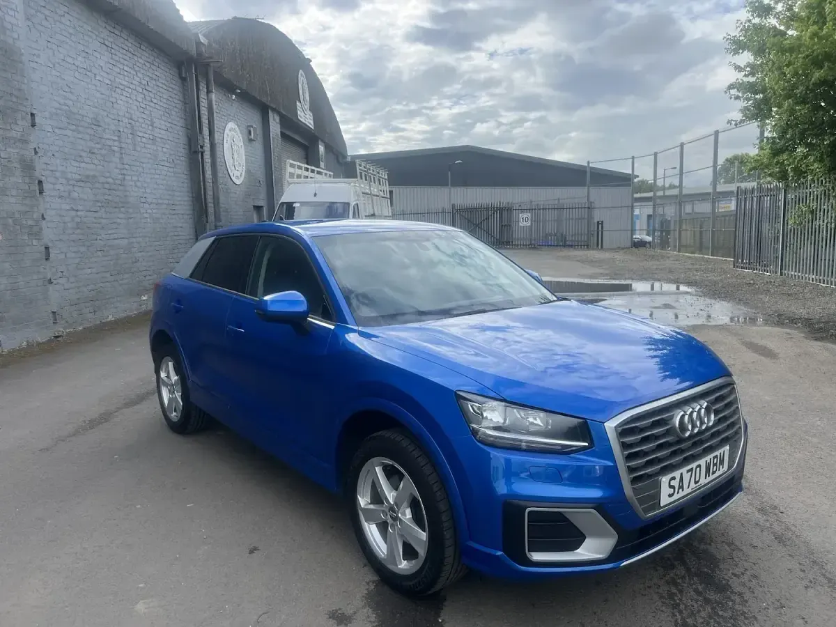 Used Audi Q2 Sport 116 HP (85 kW) 2020 Blue SUV