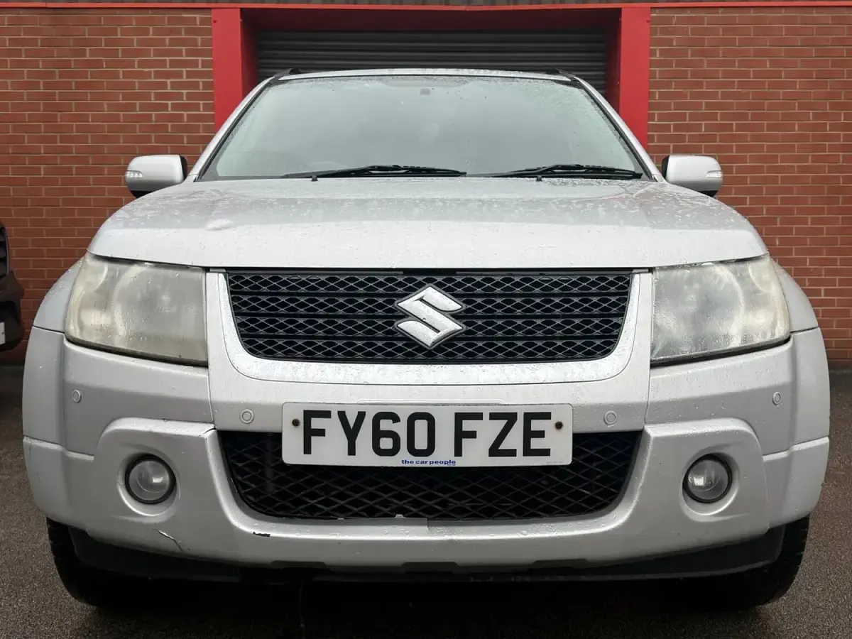Used Suzuki Grand Vitara SZ4 163 HP (119 kW) 2011 Silver SUV