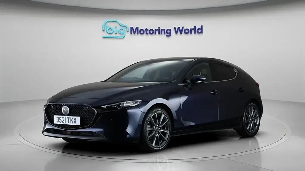 Usado Mazda 3 Inclusive 122 HP (89 kW) 2021 Azul Citadino