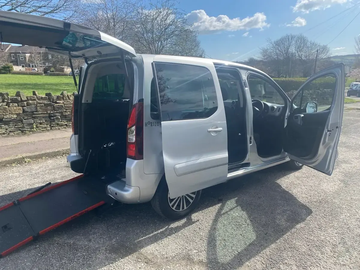 Used Peugeot Partner Access 2019 Silver MPV