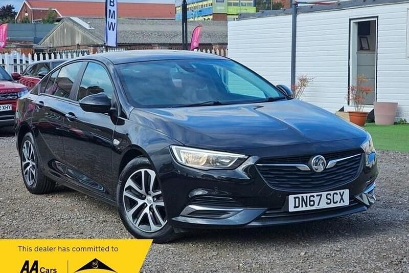 Used 2017 Vauxhall Insignia Design Edition | £7,450 (A bit pricey) - Image 1/1