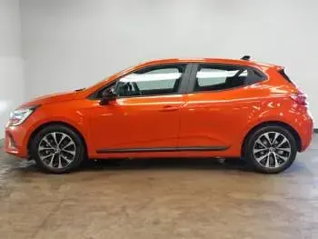 Used Renault Clio Evolution 145 HP (106 kW) 2023 Orange Hatchback