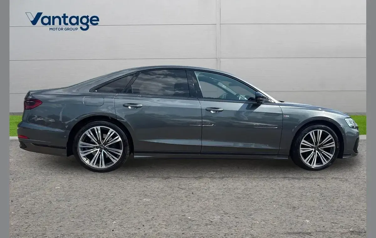 Used Audi A8L Advanced 286 HP (210 kW) 2022 Grey Sedan