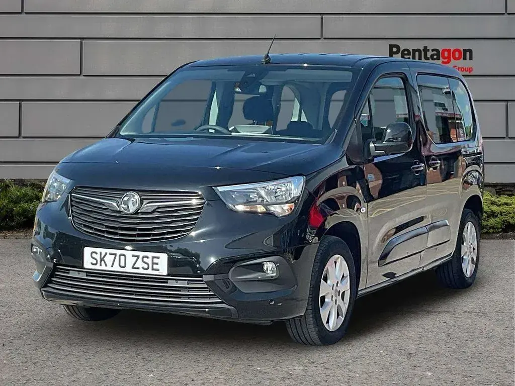 Used Vauxhall Combo 110 HP (80 kW) 2020 Black MPV