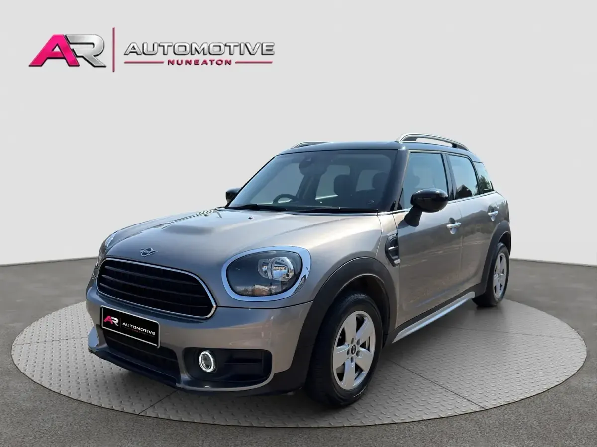 Used Mini Cooper D Classic 150 HP (110 kW) 2019 Silver Hatchback
