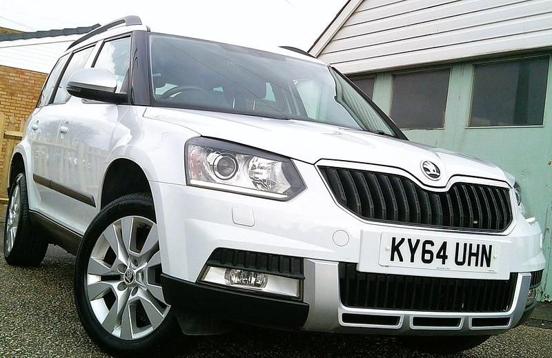 Used Skoda Yeti Elegance 105 HP (77 kW) 2014 White SUV